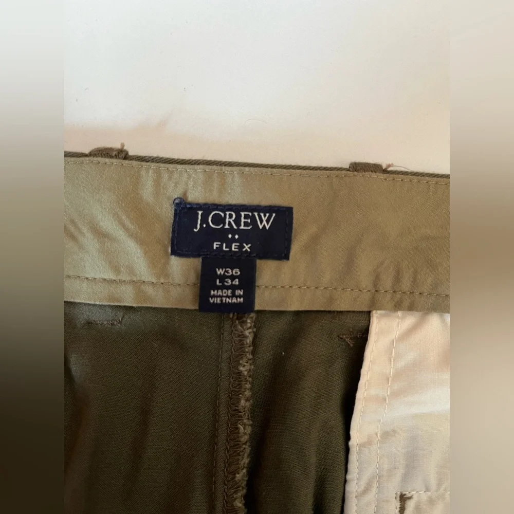 Men’s J.Crew Flex Slim Fit Olive Green Flat Front Chino pants slacks 36x34